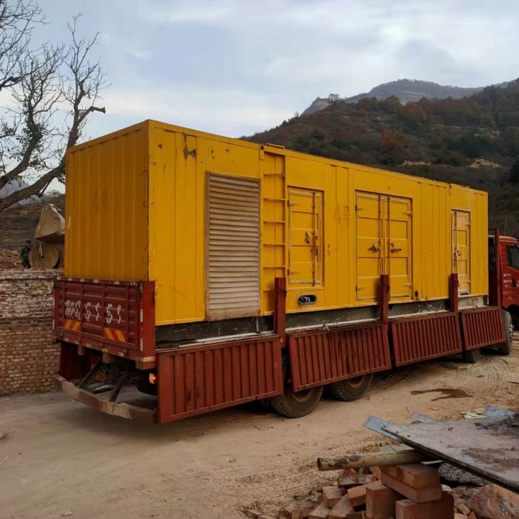 绿园200kW 发电机组在带电阻性负载时，输出功率会受到哪些因素的影响？