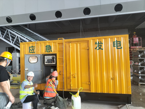绿园怎样判断空气滤清器是否需要更换？